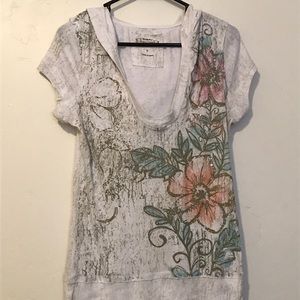 Hooded distressed T-shirt
